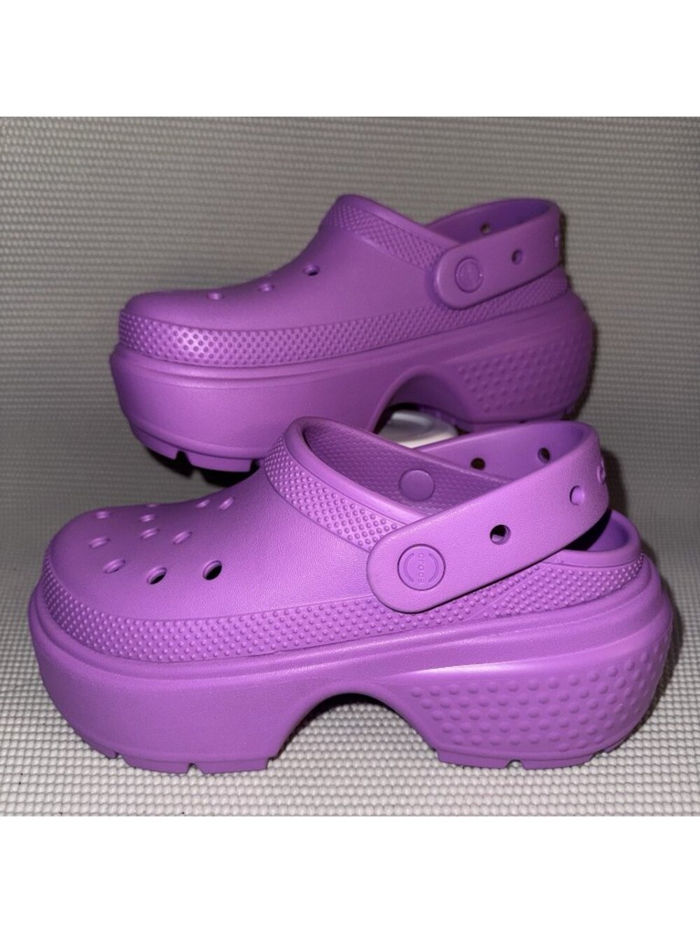 CROCS stomp the yard Platform Clogs in Vibrant Purple